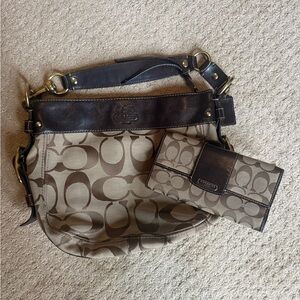 Coach Signature Canvas Shoulder Bag & Matching Wallet in Brown and Tan